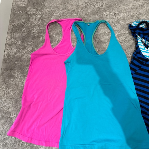 5 Lululemon cool razorback - Picture 3 of 4